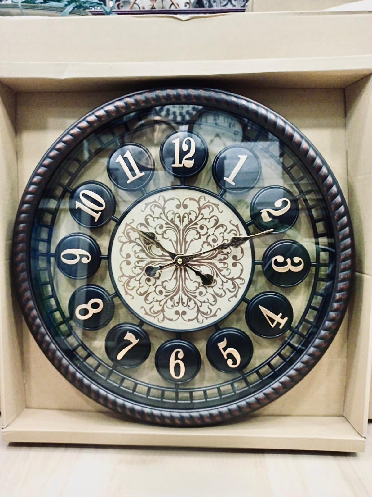 Vintage Style European Wall Clock
